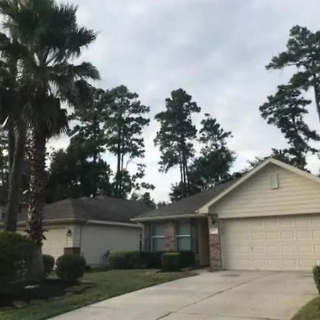 Spacious 3 Bed/ 2 Bathroom House In Conroe, Tx Exterior photo